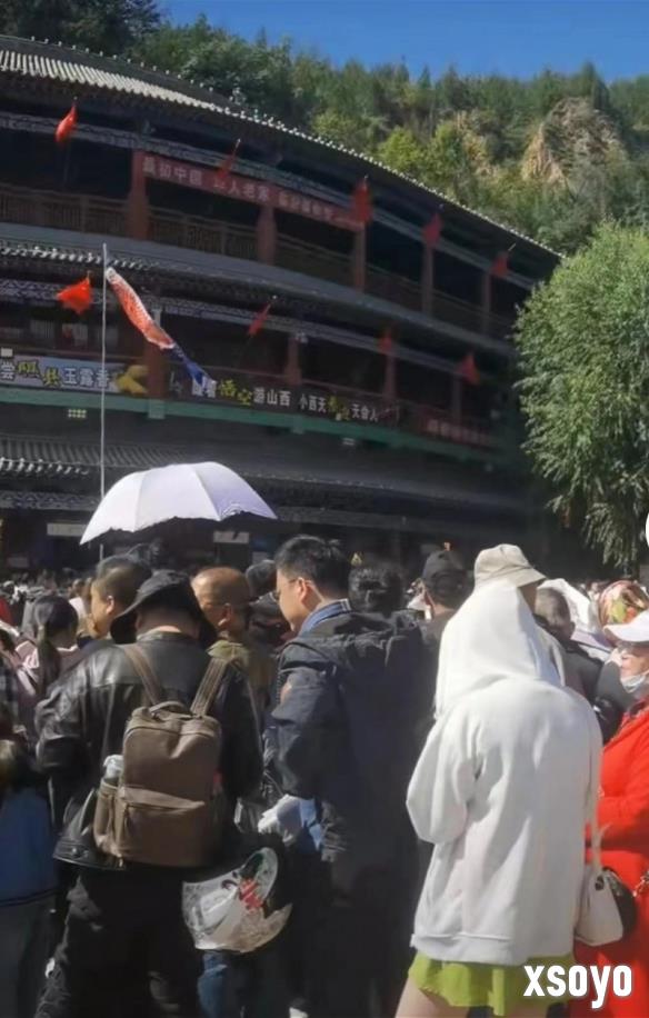 《黑神话》取景地小西天游客爆满 排队太久引发差评