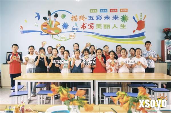 英雄联盟全球十五周年，超级粉丝三款公益皮肤正式上线！