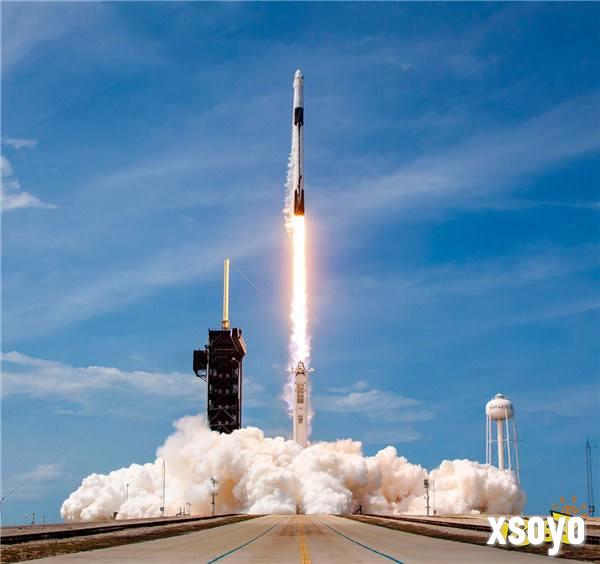 美国联邦航空管理局批准 SpaceX猎鹰9号火箭恢复发射
