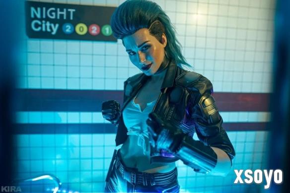 国外美女COS《赛博朋克2077》罗格 帅的令人眼前一亮