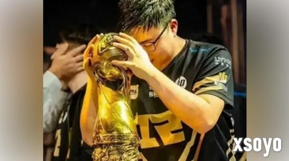 UZI收购RNG?重启银河战舰,Mlxg爆料太猛：也许有合作