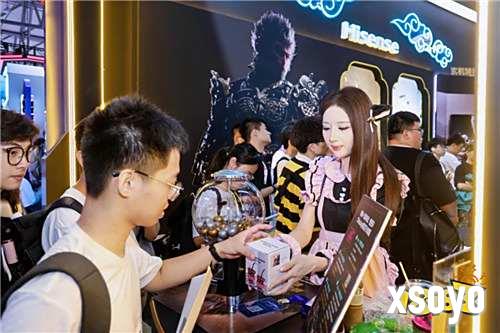 海信电视E8Q Pro燃爆2025ChinaJoy，三大硬核技术重塑影游视界