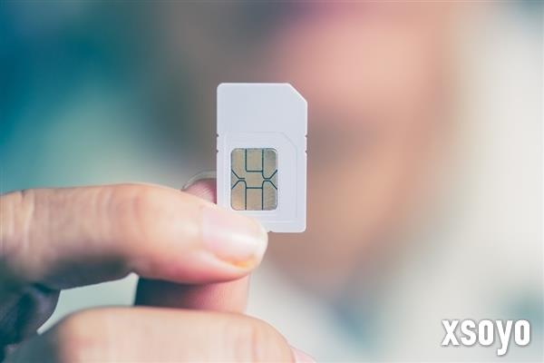 iPhone 17 Pro仍保留实体SIM卡槽：工程机实物曝光