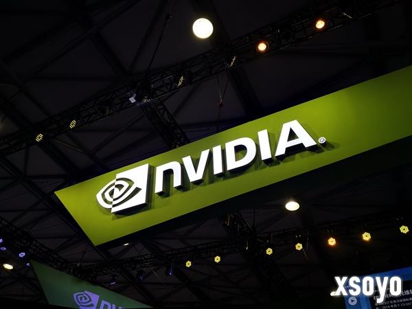 英伟达发布Jetson Thor机器人芯片：显存高达128GB