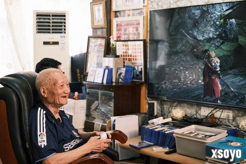 90岁玩家杨老头被授予吉尼斯传奇人物 给年轻人做榜样