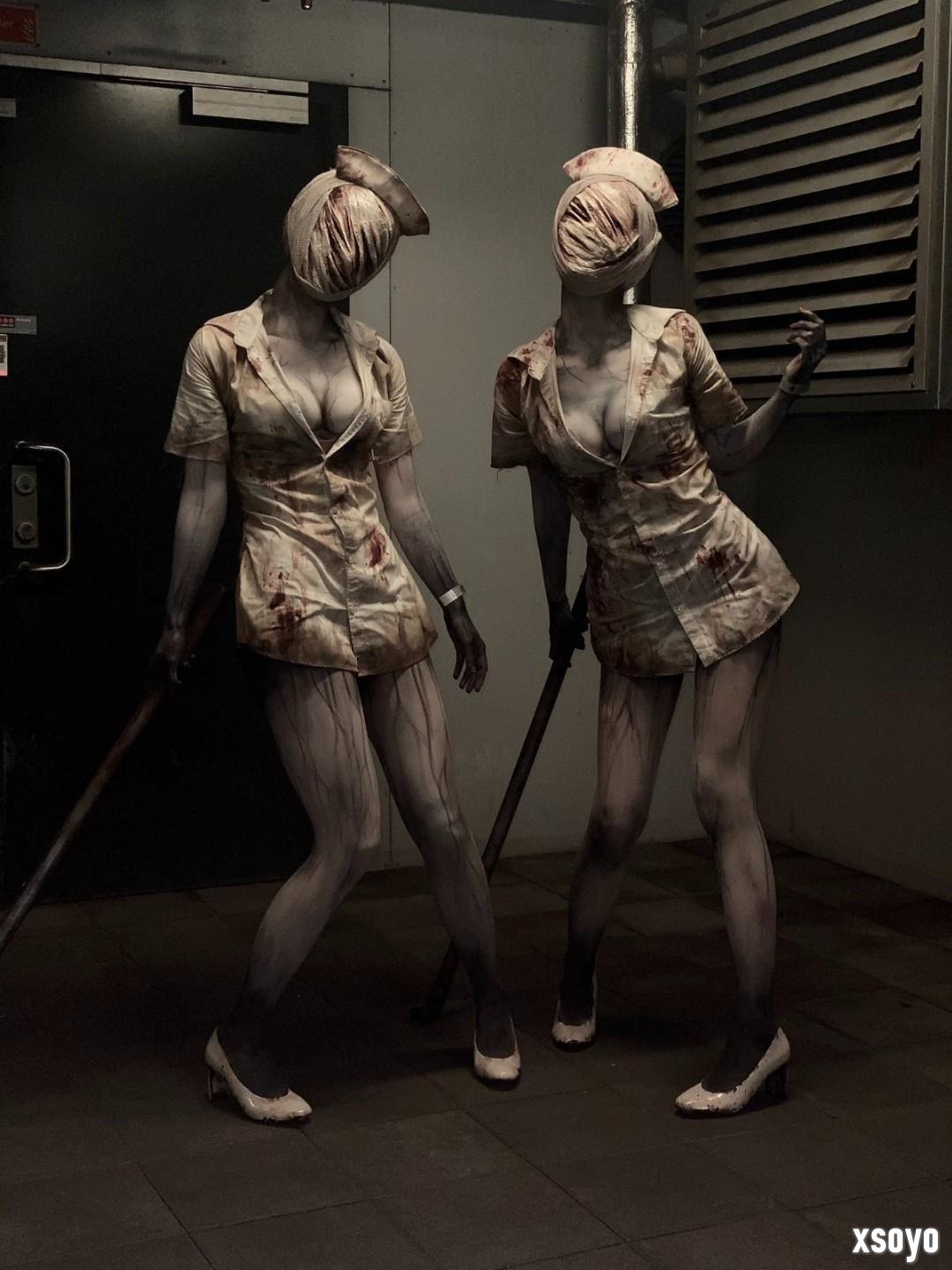 双倍压抑！ 国外美女双胞胎cos《寂静岭》护士姐姐