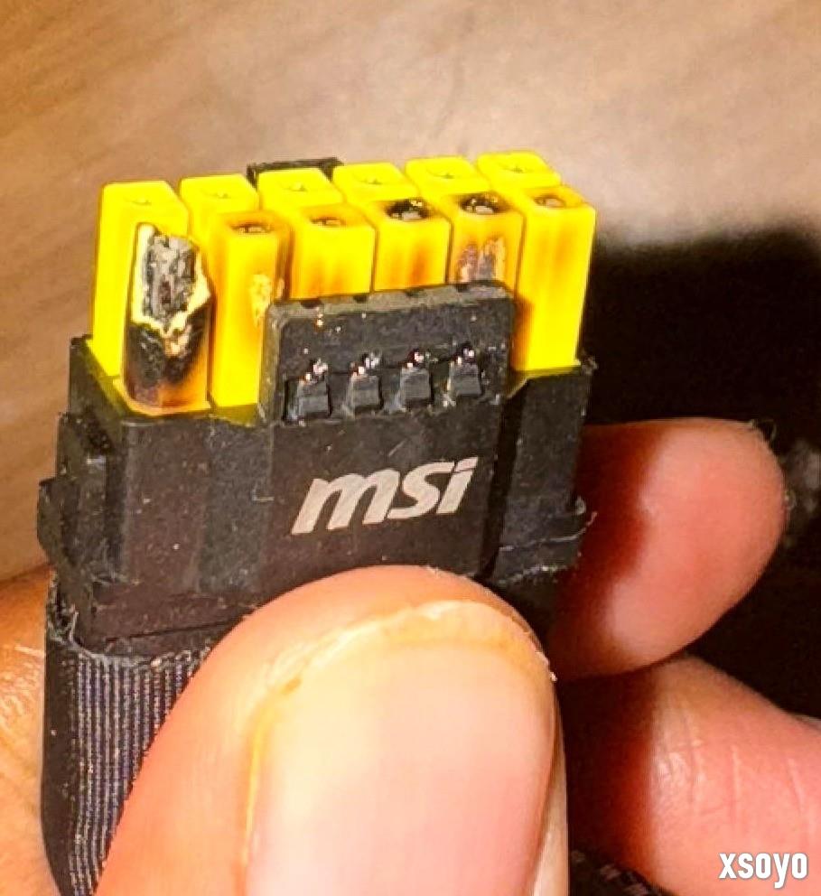 网友连续烧了两块RTX 5090！都是16针接口惹的祸