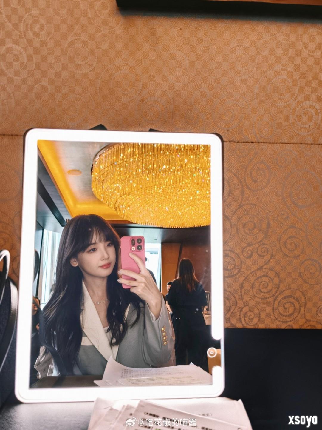 王冰冰用OPPO Find X9自拍：网友称赞好美丽啊