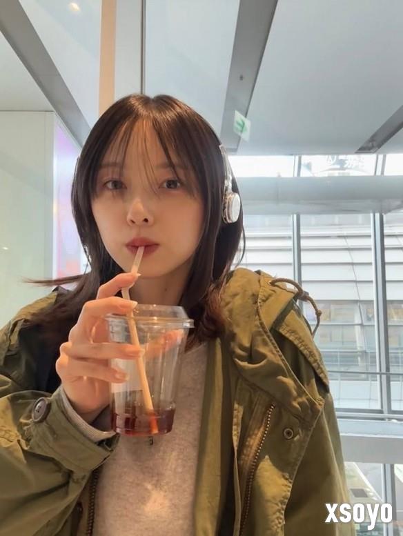 《寂静岭f》女主脸模晒近照 清新造型展现反差魅力