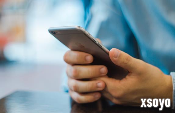 员工脚痛请假 却因当天微信步数超1.6万被开除