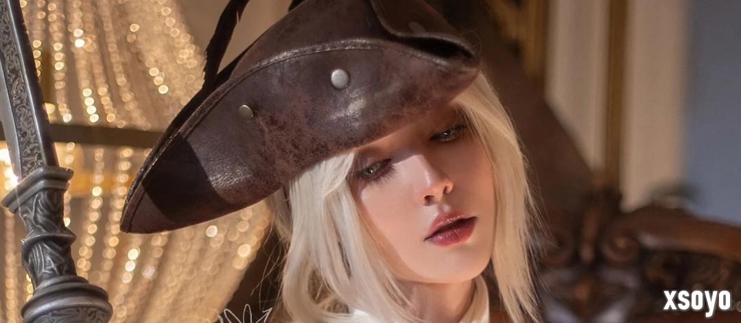 Coser神还原《血源诅咒》玛利亚 落叶中的致命优雅