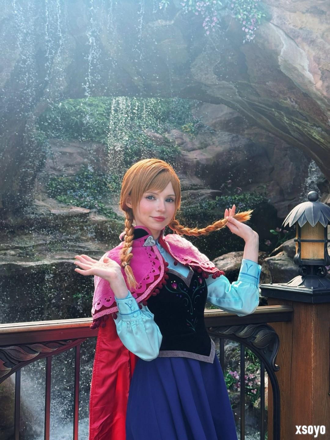 又大又白！艾什莉体模Cos《妮姬》莉贝雷利奥