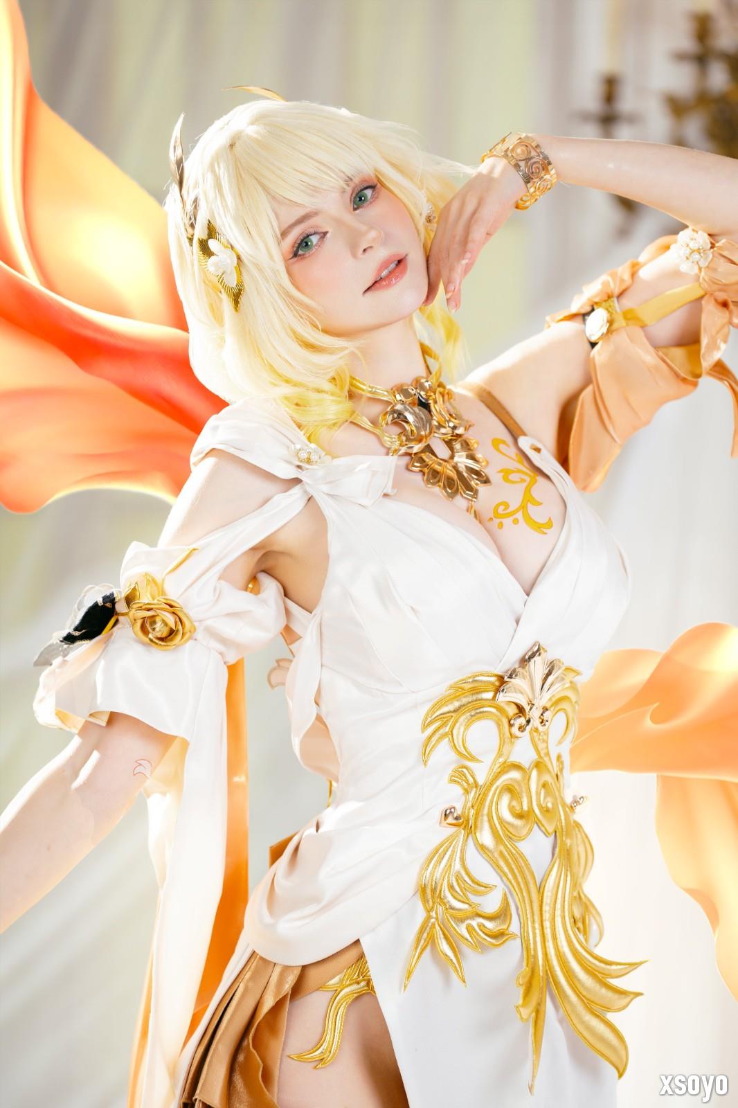 又大又白！艾什莉体模Cos《妮姬》莉贝雷利奥