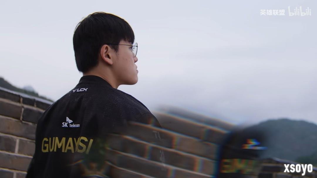 场上唯一的中国人！《英雄联盟》25年S赛决赛开幕式宣传片发布