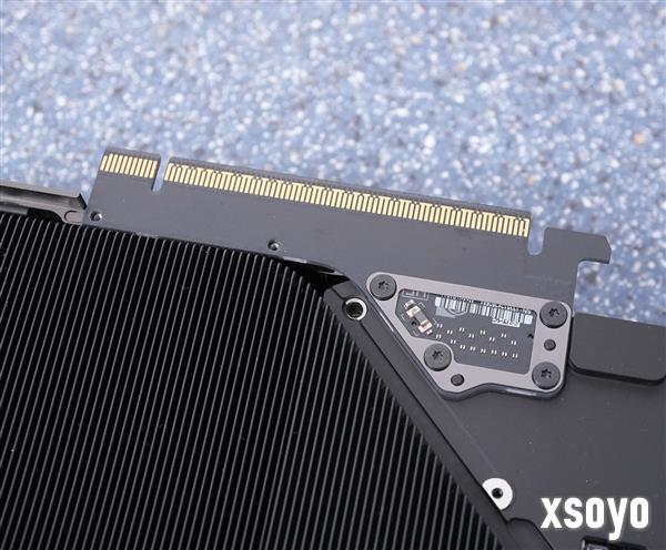 PCIe接口损坏 2万元的RTX 5090原地报废！NVIDIA同意免费换新