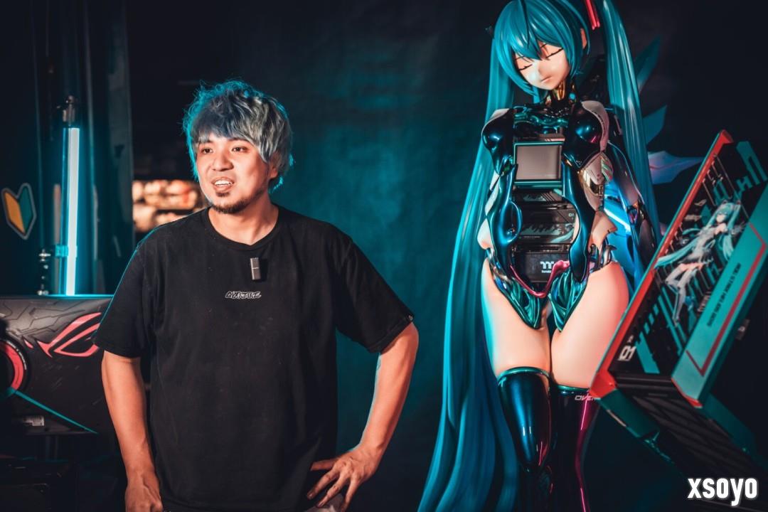 全球首台初音未来人形造型电竞主机 栩栩如生！