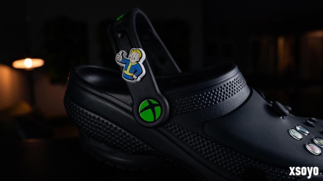 微软携手Crocs推出Xbox主题“洞洞鞋” 售价80美元