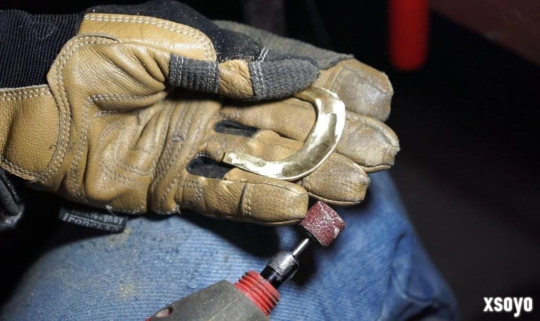 太帅了！ 粉丝用传统工艺自制《巫师4》希里cos服